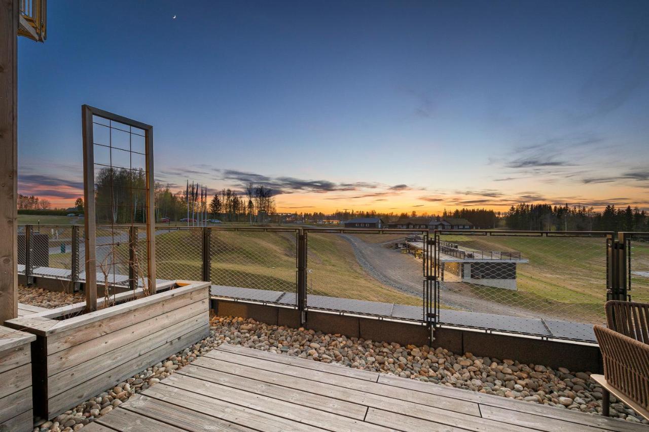 Lily Country Club Hotel Klofta Exterior photo