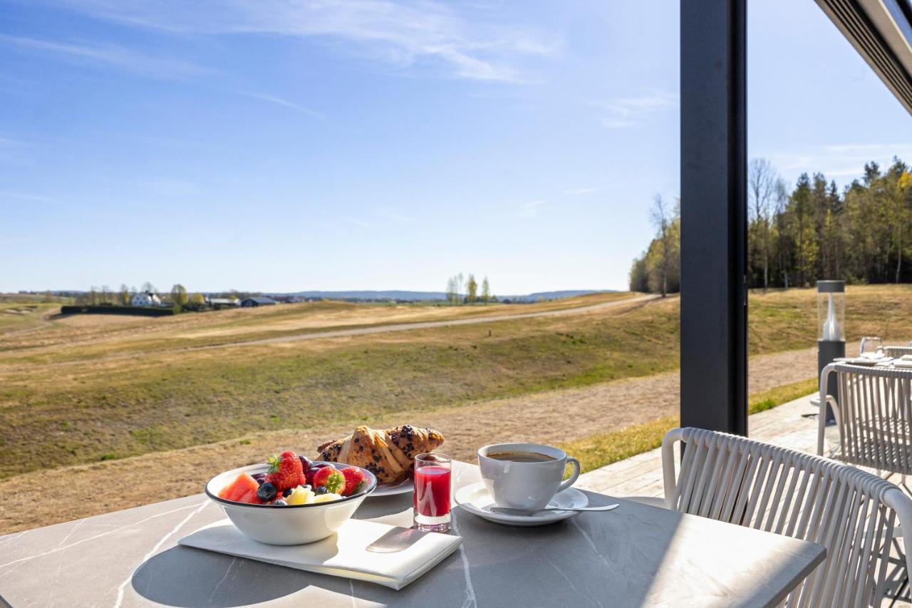 Lily Country Club Hotel Klofta Exterior photo