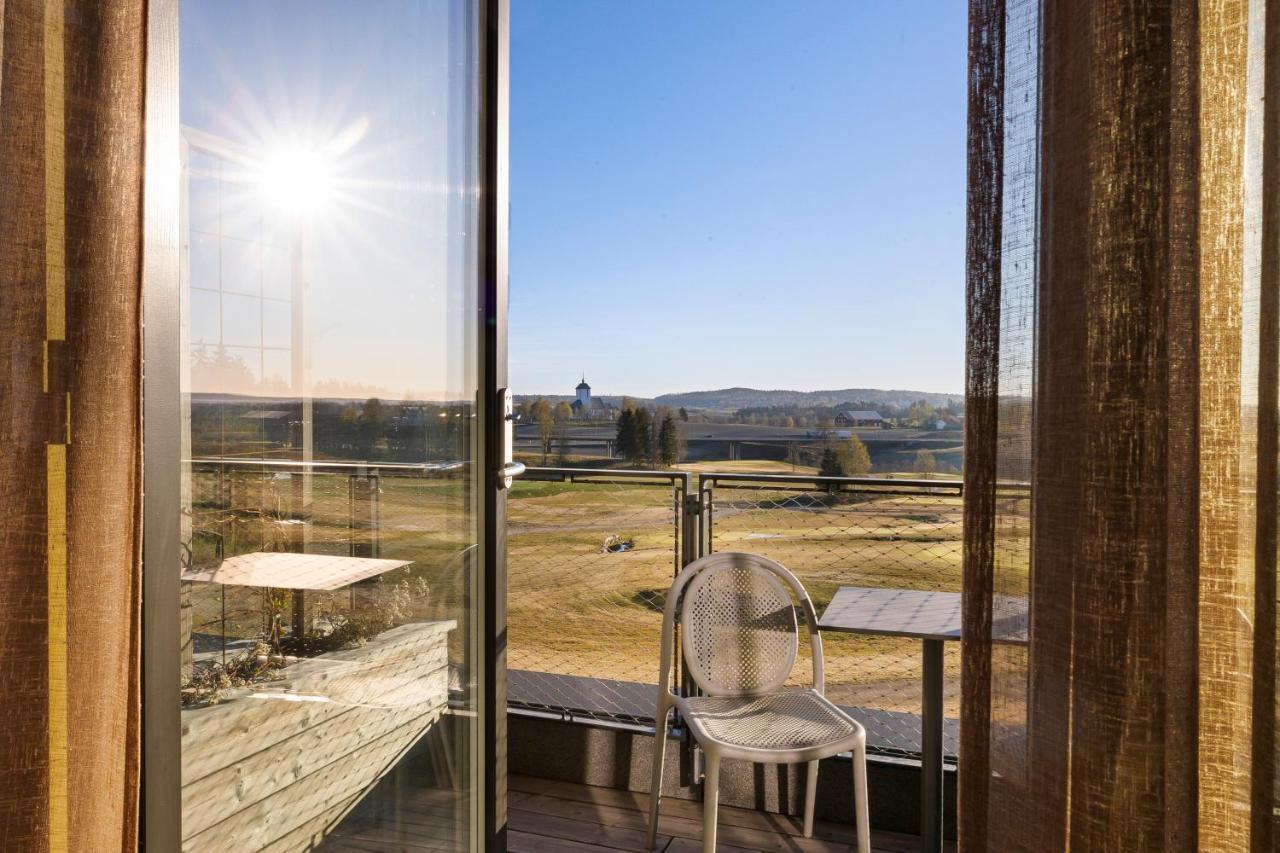 Lily Country Club Hotel Klofta Exterior photo