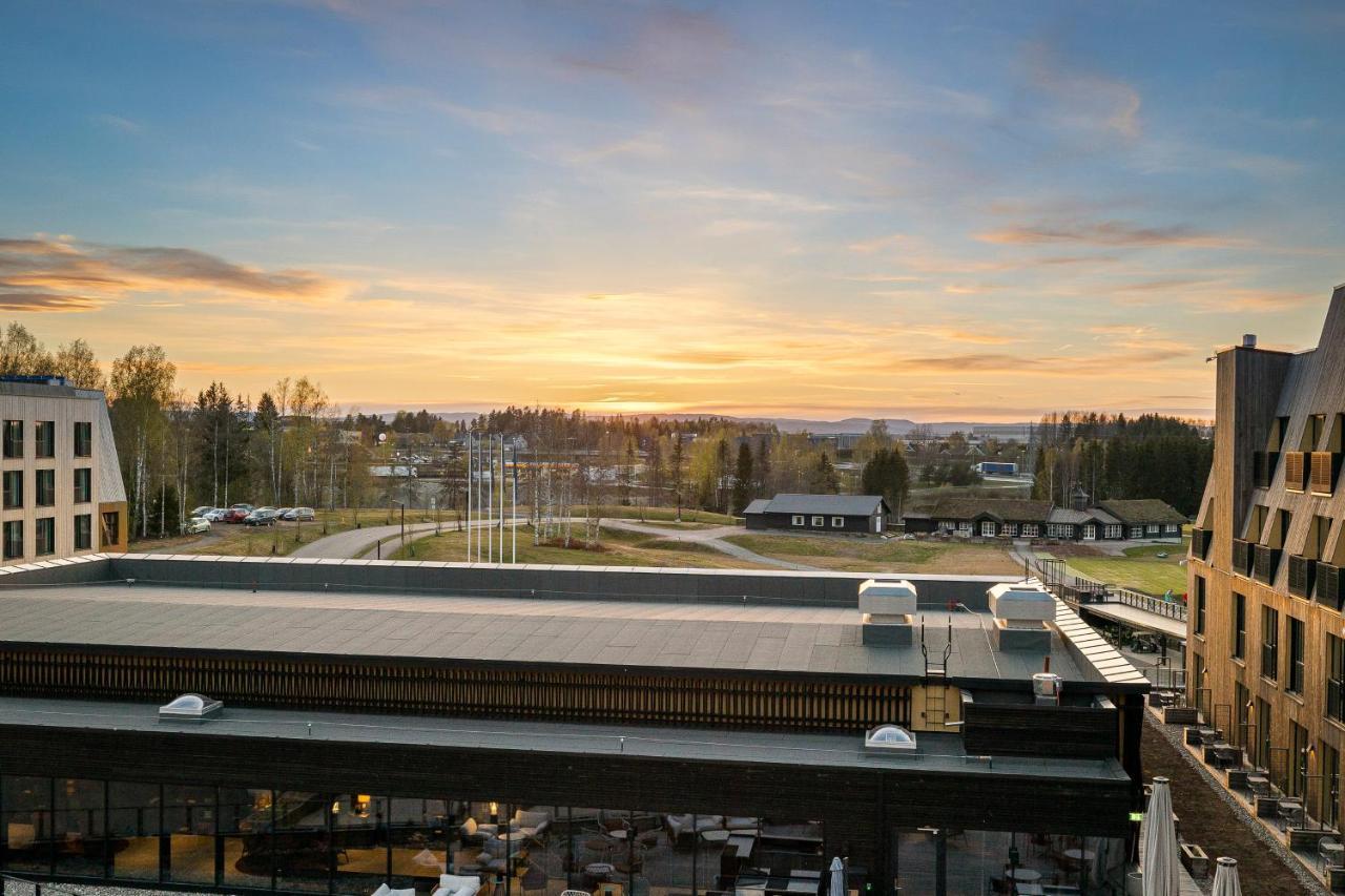 Lily Country Club Hotel Klofta Exterior photo
