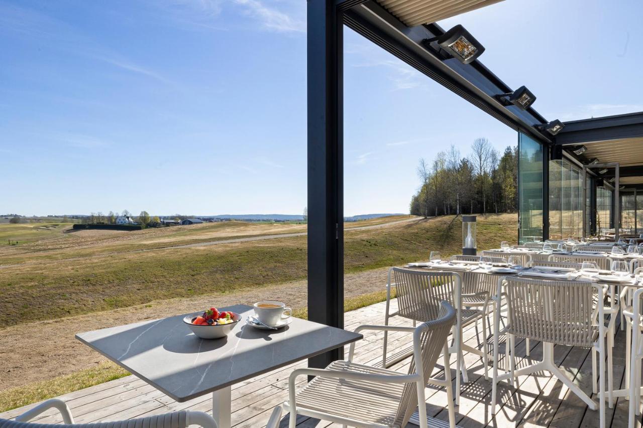 Lily Country Club Hotel Klofta Exterior photo