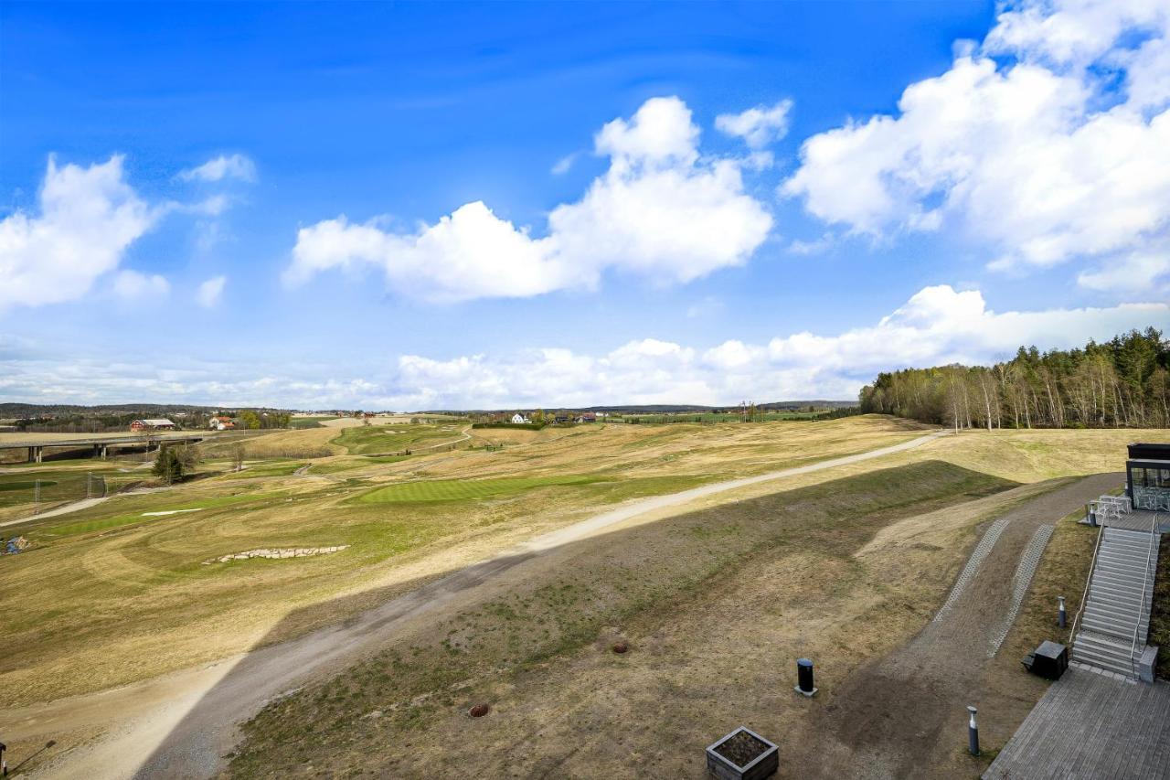 Lily Country Club Hotel Klofta Exterior photo