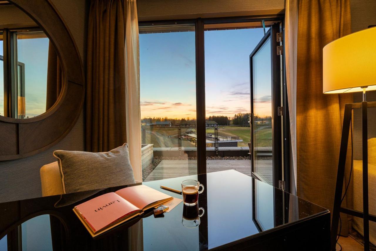 Lily Country Club Hotel Klofta Exterior photo