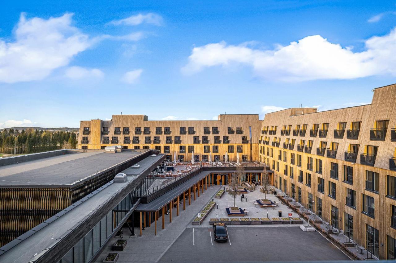 Lily Country Club Hotel Klofta Exterior photo